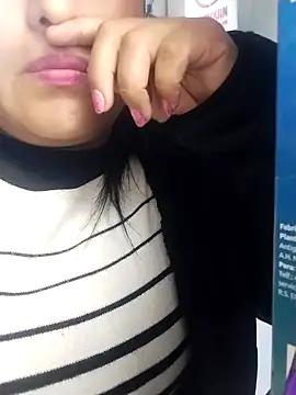 Snapshot of Lobitasexiii chatting on 04.04.26 Lobitasexiii online show from 04.04.26