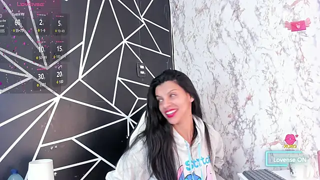 Snapshot of aitana_garcia_ chatting on 03.05.25 aitana garcia online show from 03.05.25