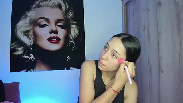 TANIA 06 online show from 11.05.25