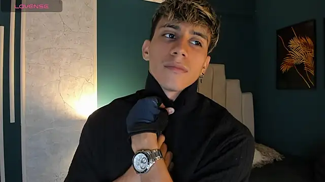 Allex Cano online show from 03.03.25