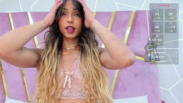 Snapshot of EmmyCortez chatting on 03.19.25 EmmyCortez online show from 03.19.25