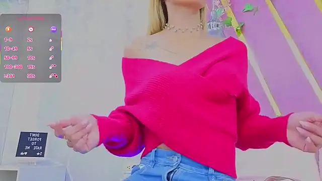 Snapshot of EmmyCortez chatting on 09.15.25 EmmyCortez online show from 09.15.25