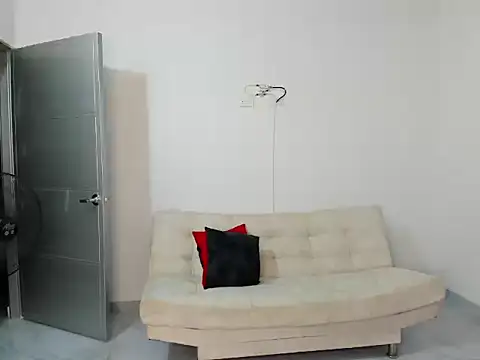 horrny 18 victoria online show from 05.13.26
