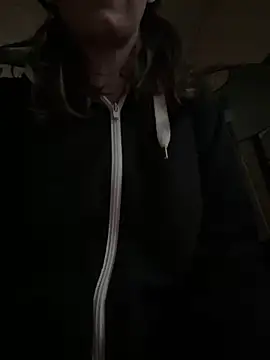 Snapshot of Hildas chatting on 02.11.26 Hildas online show from 02.11.26