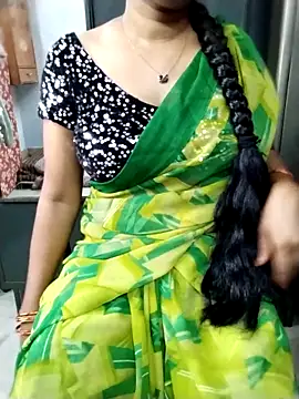 Snapshot of suthas99 chatting on 10.30.25 suthas99 online show from 10.30.25