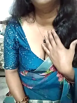 Snapshot of suthas99 chatting on 11.02.25 suthas99 online show from 11.02.25