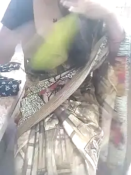 Snapshot of suthas99 chatting on 12.23.25 suthas99 online show from 12.23.25