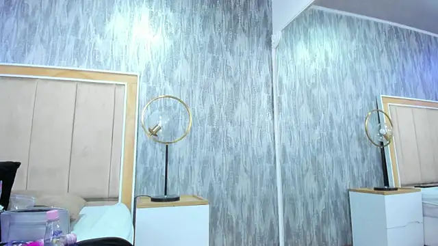 NahomyCarther online show from 09.18.25