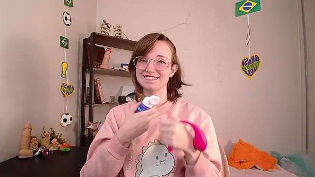 Elise Nyx online show from 06.09.26