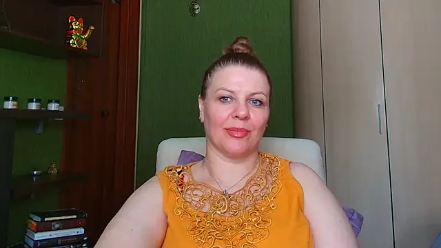 Snapshot of VeronikawGold chatting on 05.26.26 VeronikawGold online show from 05.26.26