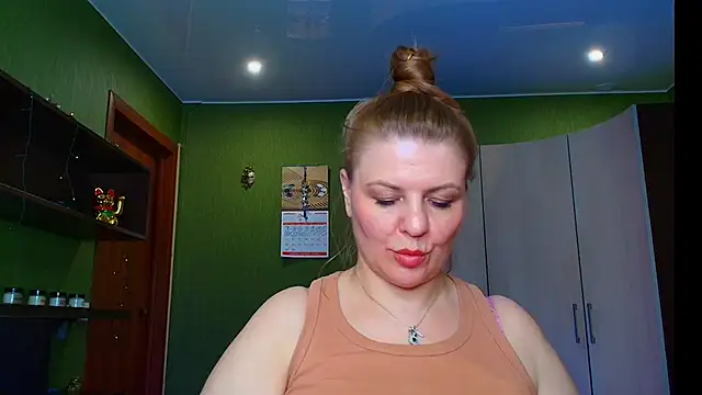Snapshot of VeronikawGold chatting on 06.10.26 VeronikawGold online show from 06.10.26