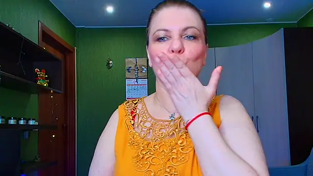 Snapshot of VeronikawGold chatting on 06.12.26 VeronikawGold online show from 06.12.26