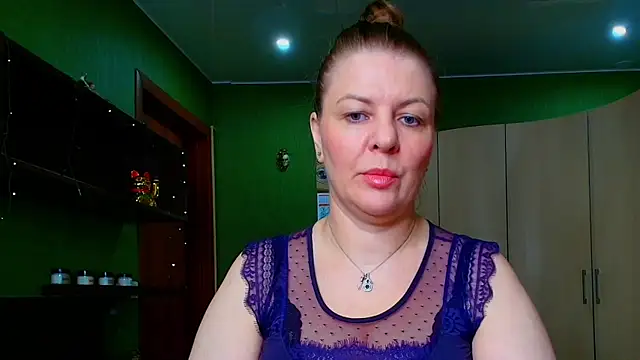 Snapshot of VeronikawGold chatting on 06.16.26 VeronikawGold online show from 06.16.26