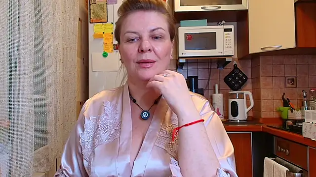 Snapshot of VeronikawGold chatting on 06.28.26 VeronikawGold online show from 06.28.26