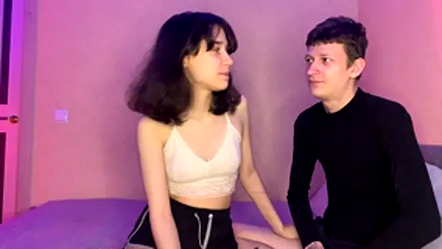 baby lesi online show from 10.18.25