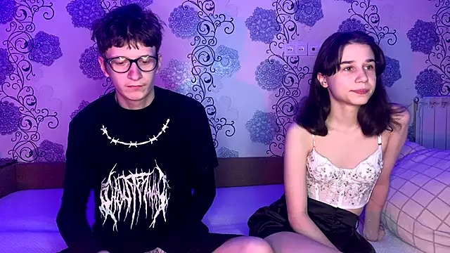 baby lesi online show from 11.18.25