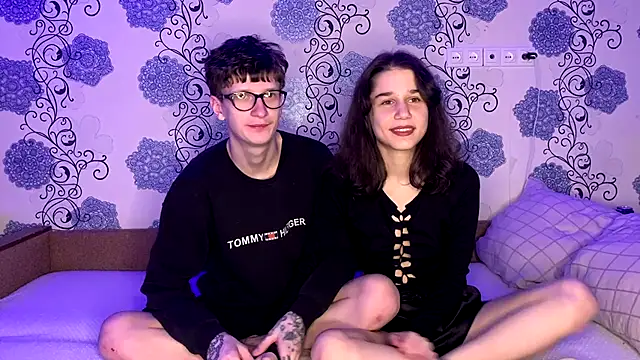 baby lesi online show from 11.24.25