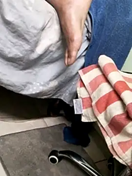 Snapshot of calme_odl1 chatting on 11.23.25 calme odl1 online show from 11.23.25