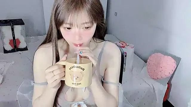 Snapshot of Annnnqi-77 chatting on 03.03.26 Annnnqi-77 online show from 03.03.26