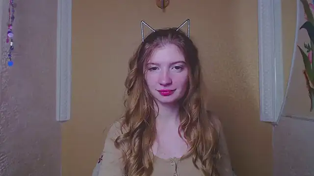 Snapshot of faiirylight chatting on 03.20.25 faiirylight online show from 03.20.25