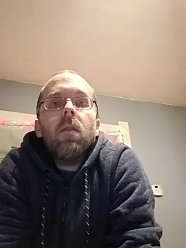 Snapshot of taterae chatting on 02.26.26 taterae online show from 02.26.26