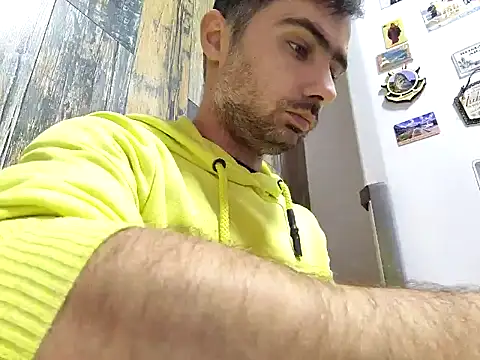 Snapshot of andreiiiii2025 chatting on 02.21.25 andreiiiii2025 online show from 02.21.25