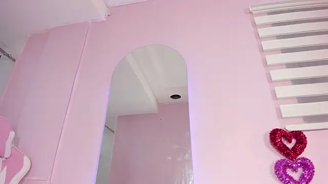 emily sweett24 online show from 02.24.25