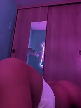 Snapshot of homemtranssaymo chatting on 03.18.25 homemtranssaymo online show from 03.18.25