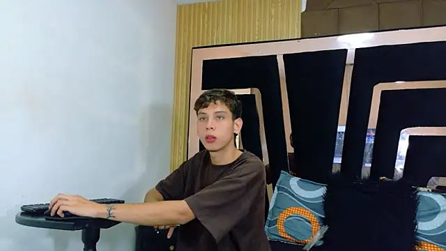 Noahoconor online show from 12.18.25