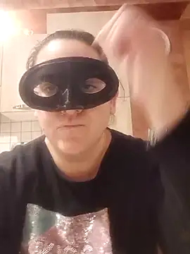 Snapshot of Dolcecurvy chatting on 03.03.25 Dolcecurvy online show from 03.03.25