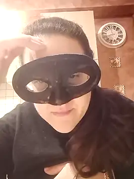 Snapshot of Dolcecurvy chatting on 03.07.25 Dolcecurvy online show from 03.07.25