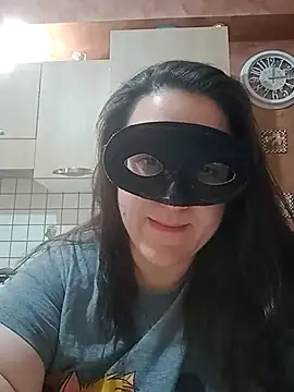 Snapshot of Dolcecurvy chatting on 03.15.25 Dolcecurvy online show from 03.15.25