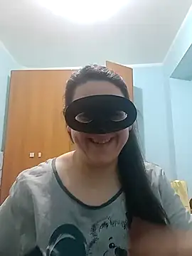 Snapshot of Dolcecurvy chatting on 03.18.25 Dolcecurvy online show from 03.18.25