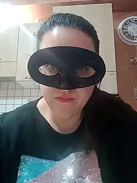 Snapshot of Dolcecurvy chatting on 03.21.25 Dolcecurvy online show from 03.21.25