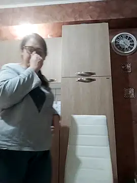 Dolcecurvy online show from 03.17.26