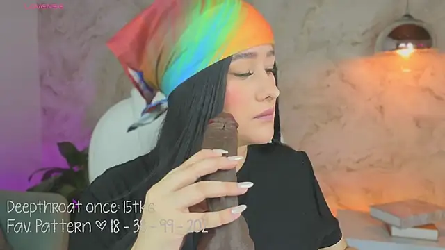 Leaa Cox online show from 10.05.25