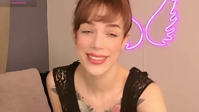 Snapshot of FrancescaFerra chatting on 02.08.26 FrancescaFerra online show from 02.08.26