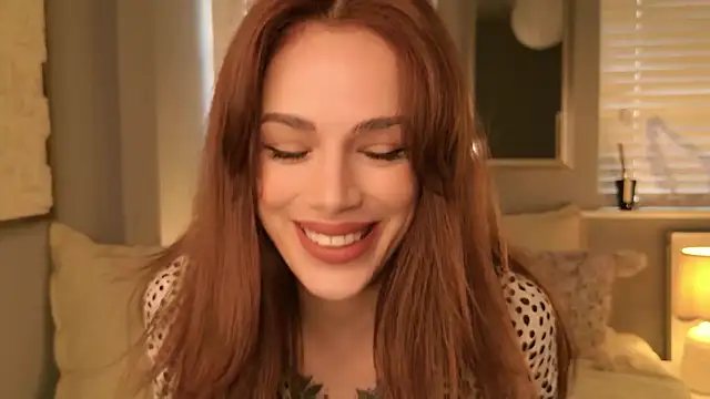 Snapshot of FrancescaFerra chatting on 05.18.26 FrancescaFerra online show from 05.18.26