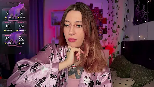 Dita Redrum online show from 11.25.25