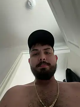 Snapshot of Wild-Luca chatting on 04.03.26 Wild-Luca online show from 04.03.26