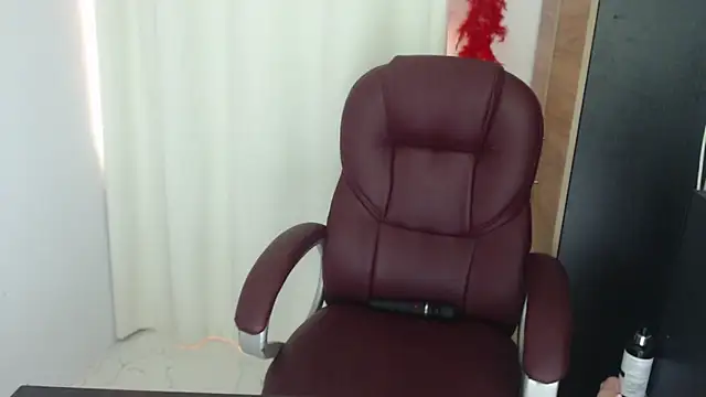 Mature 2025 online show from 06.15.26