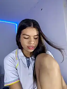 sophia ramirez12 online show from 10.29.25