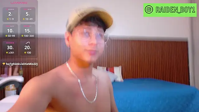 Snapshot of Raiden__Boy chatting on 03.14.25 Raiden Boy online show from 03.14.25