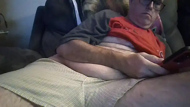 Snapshot of Smallone327 chatting on 09.13.25 Smallone327 online show from 09.13.25