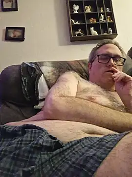 Snapshot of Smallone327 chatting on 11.22.25 Smallone327 online show from 11.22.25