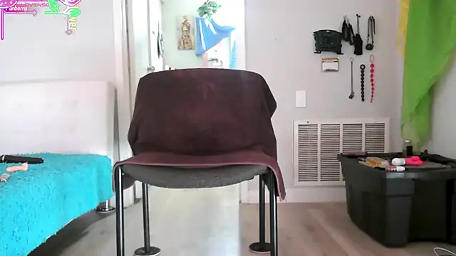 Queenanitadix online show from 06.28.26