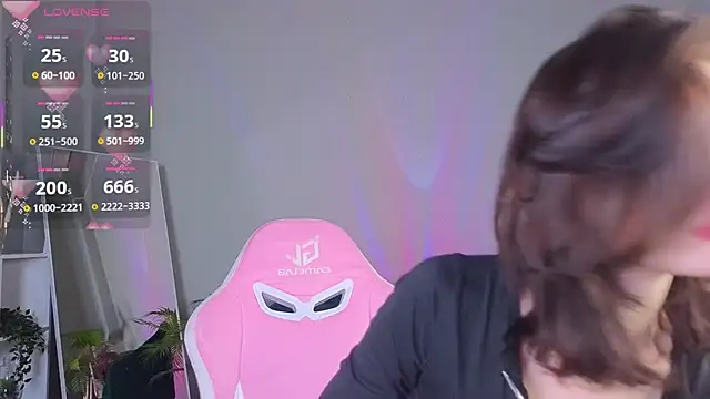 Snapshot of Pancake_Reciper chatting on 11.26.25 Pancake Reciper online show from 11.26.25