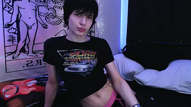 Snapshot of timi-moon chatting on 02.26.25 timi-moon online show from 02.26.25