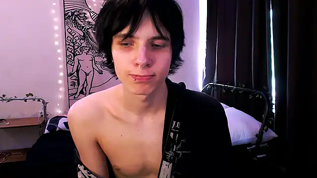 Snapshot of timi-moon chatting on 03.21.25 timi-moon online show from 03.21.25