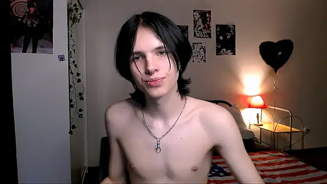 Snapshot of timi-moon chatting on 09.20.25 timi-moon online show from 09.20.25